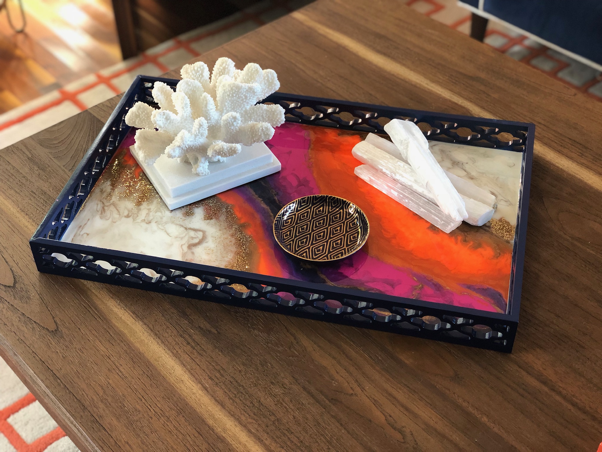 resin art, artwork near me, artwork texas, resin texas, acrylic resin painting, decorative trays, resin home goods, ring dish, dallas shopping. dallas gifts, dallas home décor, dallas interiors, dallas gifts, dallas art, dfw shopping